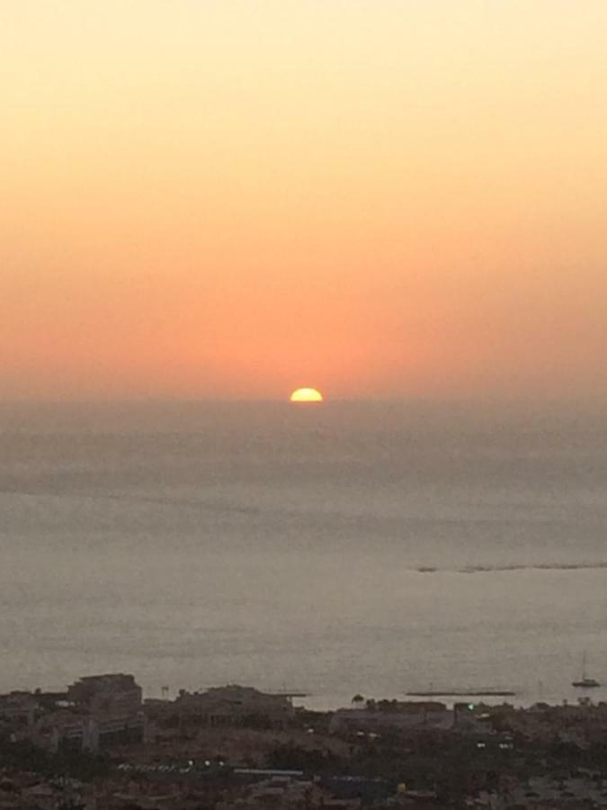 אדחה Sunset View And Pool In Paradise מראה חיצוני תמונה